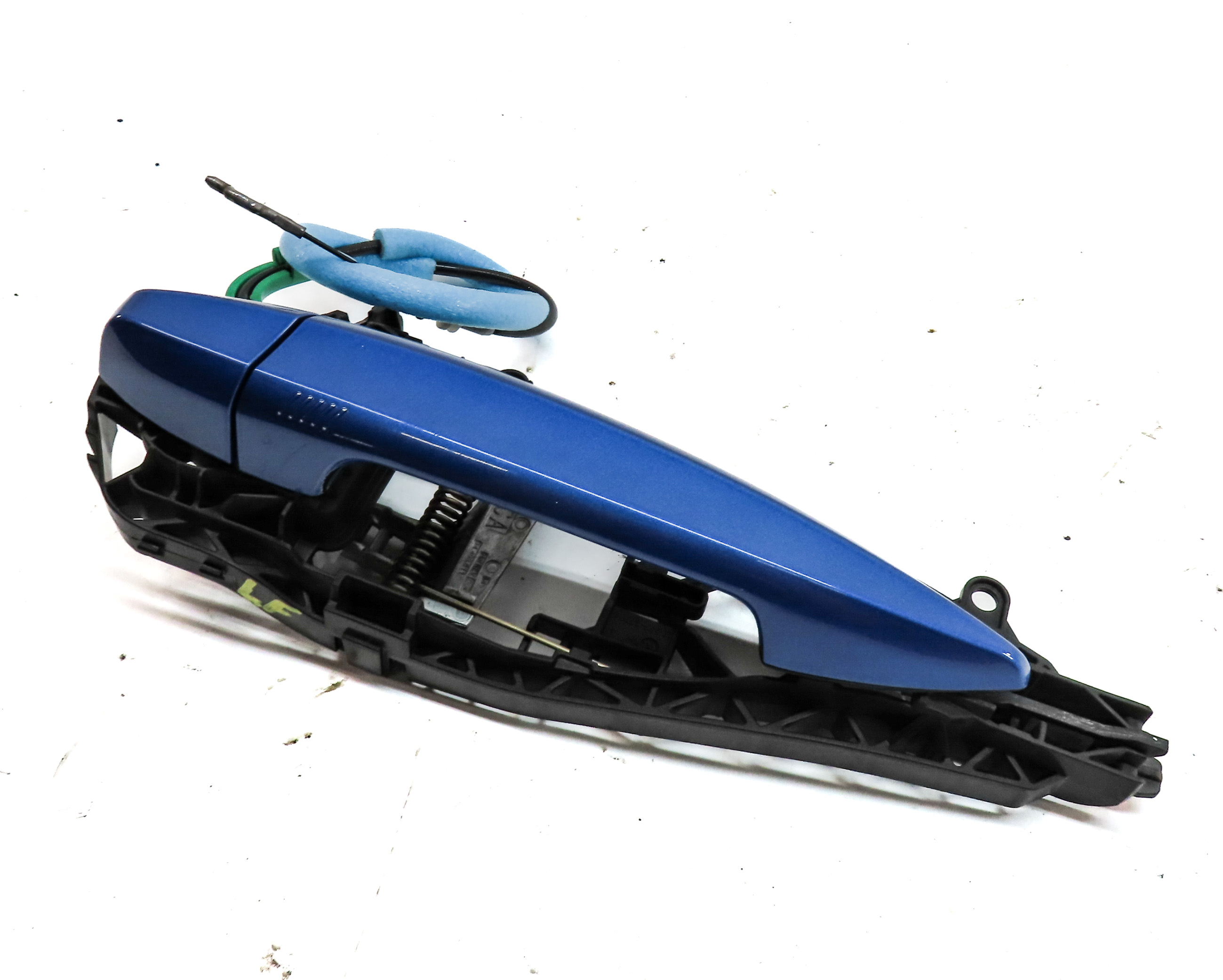 14-21 BMW X1 X2 X5 X6 (F15 F16 F39 F48) FRONT LEFT COMFORT DOOR HANDLE (Blue) — exact item pictured